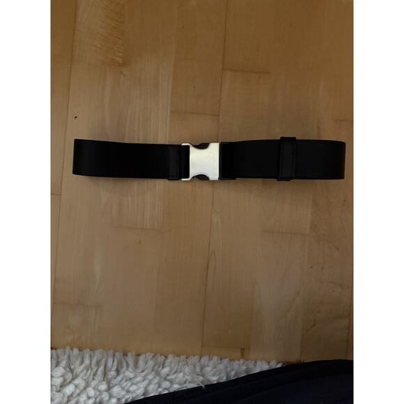 Marc Jacobs Black Silver Canvas Seatbelt Buckle Adjustable Belt OS main image 4